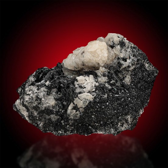 Hsianghualite-Xianghualing Mine | Xianghualing | Linwu Co. | Chenzhou | Hunan | China